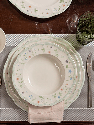 DINNERWARE